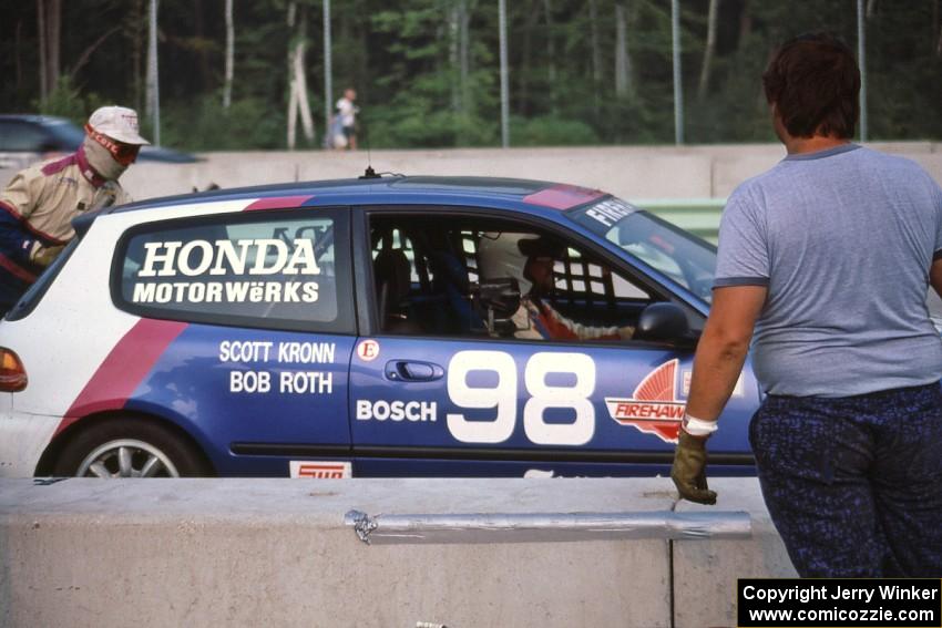 Scott Kronn is ready for his stint in the #98 Honda Civic Si