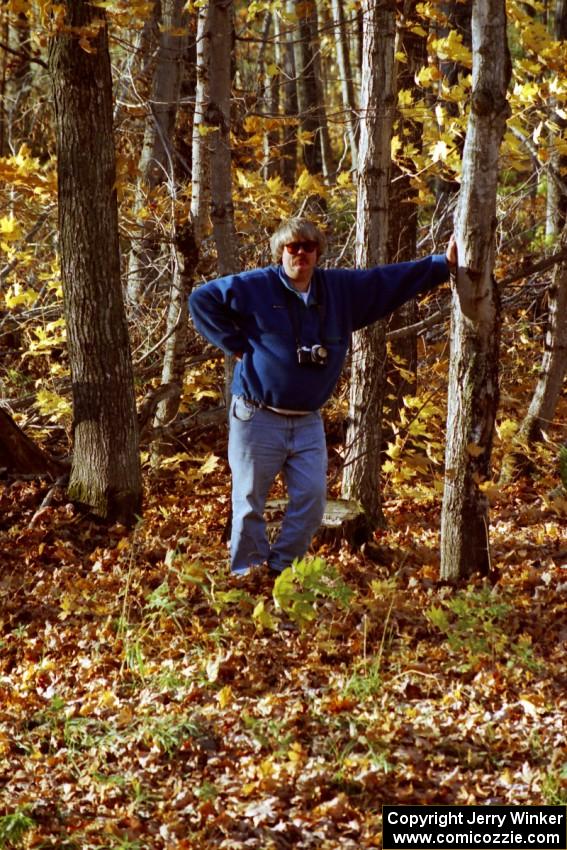 Randy Jokela enjoying the warm fall weather while spectating on SS1, Beacon Hill.