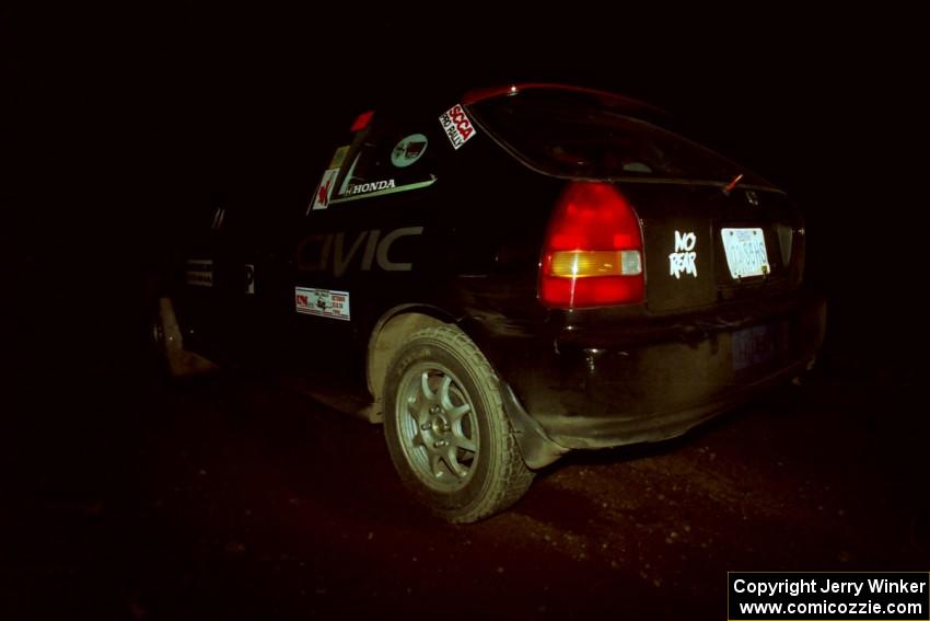 Bryan Hourt / Pete Cardimen Honda Civic prepares to leave the start of SS5, Passmore Lake.