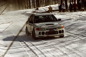 Pete Lahm / Matt Chester kept it first on the road on SS3 in their Mitsubishi Lancer Evo IV.