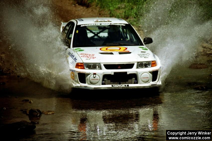 Gabriel Marin-Ortiz / Mark Williams Mitsubishi Lancer Evo V at the finish of SS1, Stony Crossing.