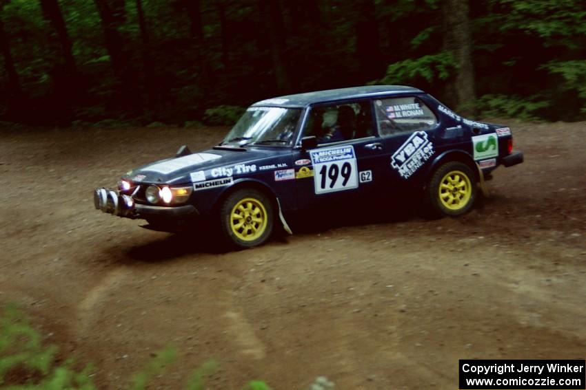 Mike White / Mike Ronan SAAB 99GLI goes wide at a hairpin on SS5, Thompson Point I.
