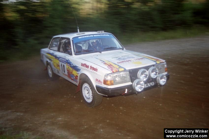 Bill Malik / Christian Edstrom Volvo 240 at a hairpin on SS4, Grafton II.