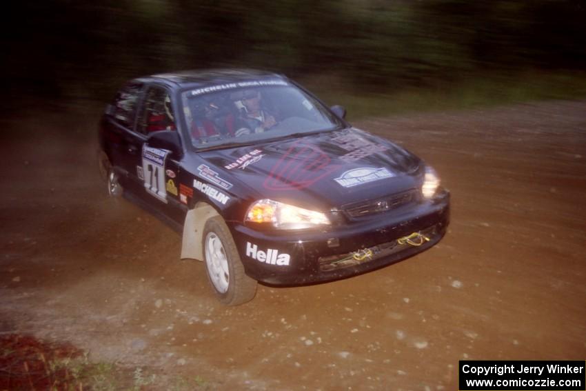 Bryan Hourt / Pete Cardimen Honda Civic at a hairpin on SS4, Grafton II.