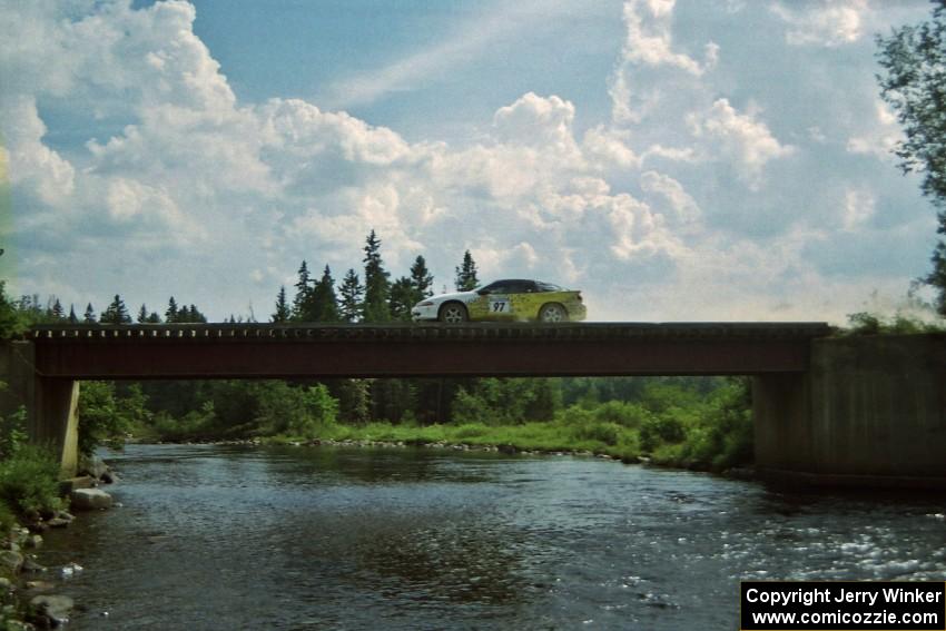 Paul Dubinsky / Yvon Dubinsky Eagle Talon at speed over a bridge on SS8, Parmachenee Long.