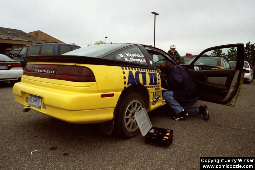 Steve Gingras / Mark Lietha get their Mitsubishi Eclipse GSX through the tech line.