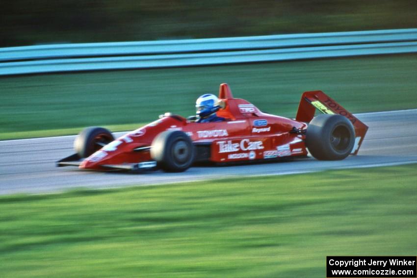 Claude Bourbonnais' Reynard 90H. He drove several laps with the wing broken before getting black-flagged.