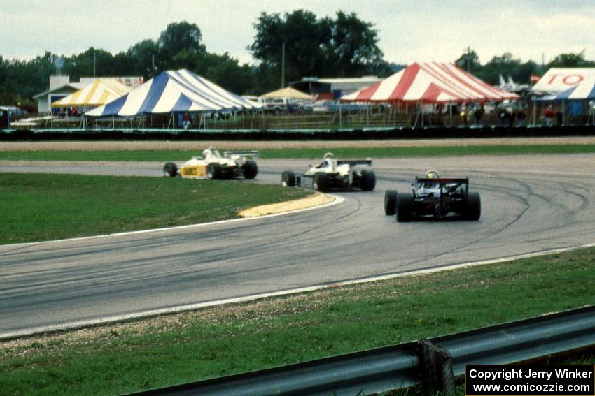 Chris Smith holds off Stuart Crow and Kim Campbell, all in Ralt RT-5s