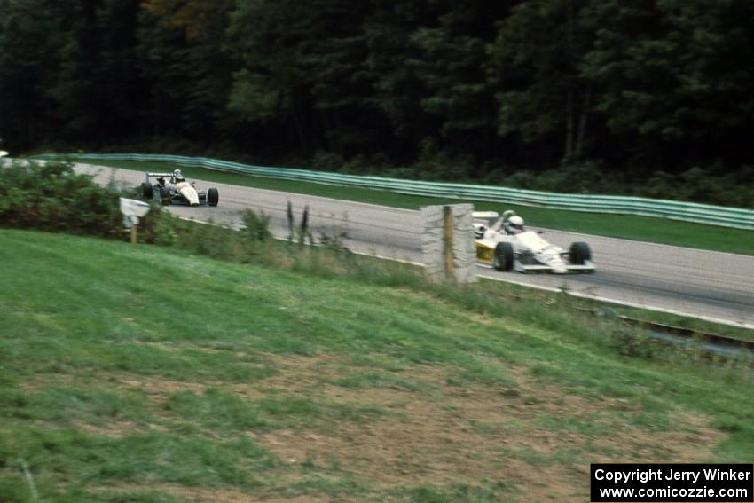 Chris Smith's Ralt RT-5 leads Stuart Crow's Ralt RT-5 into turn 5