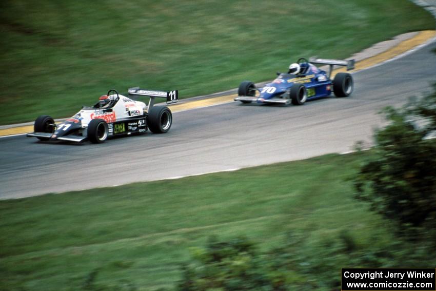 Leo Parente's and Robert Amren's Mondiale Formula SAABs
