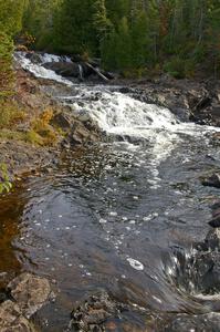 Lower Montreal River Falls flows directly into Lake Superior.(3)