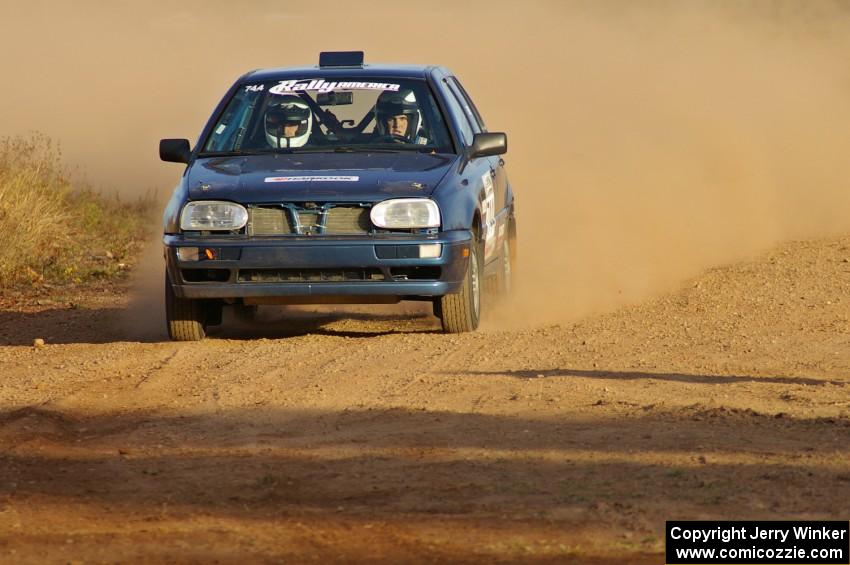 Paul Koll / Carl Seidel set their VW Golf up for a left-hander on the practice stage.