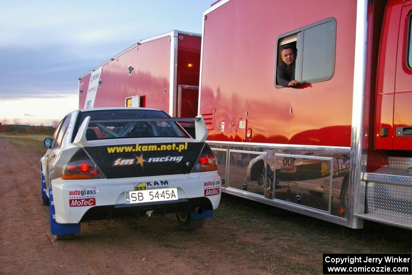 The Andi Mancin / Maciej Wislawski Mitsubishi Evo 9 and big rig at the practice stage.