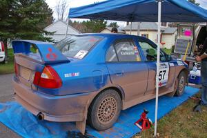 Dmitri Kishkarev / Kim DeMotte at afternoon service in Kenton in their Mitsubishi Lancer Evo IV.