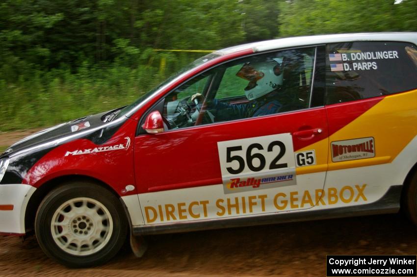 Brian Dondlinger / Dave Parps take a hard left onto Potlatch Road on SS1 in their VW GTI-Rally.