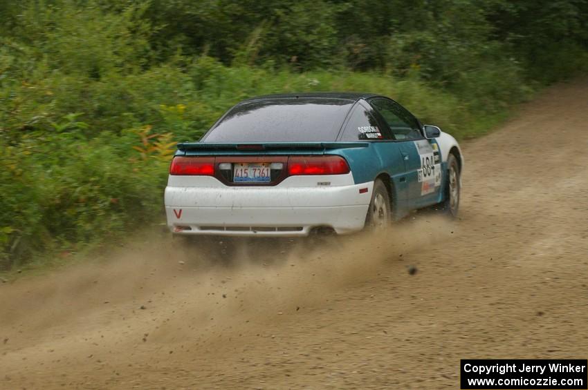 Adam Markut / Chris Gordon drift their Eagle Talon through a left-hander on the practice stage.