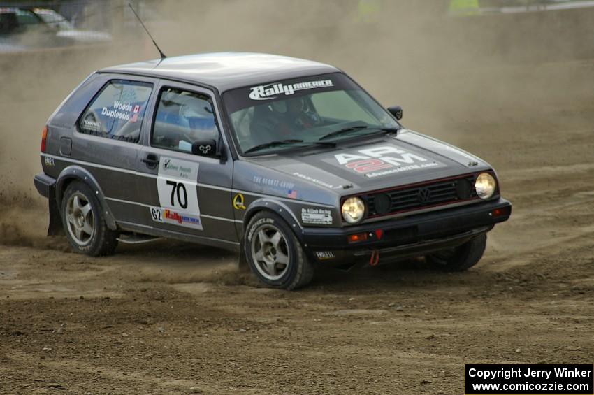 Chris Duplessis / Catherine Woods take a hard right-hand hairpin on SS1 in their VW GTI.
