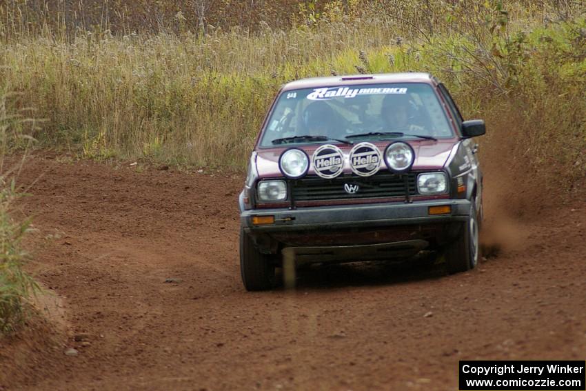 Matt Bushore / Andy Bushore at speed through a sweeper on the practice stage in their VW Jetta.