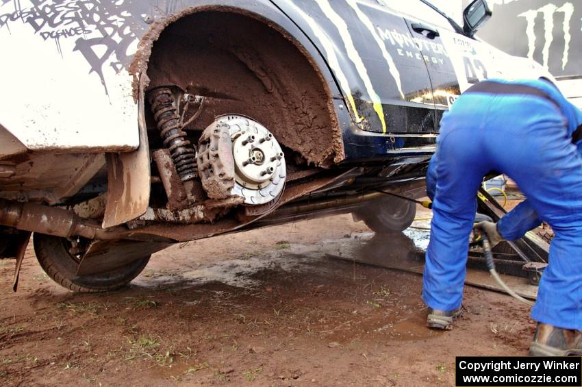 The Ken Block / Alex Gelsomino Subaru WRX STi is sprayed clean after the practice stage. (1)