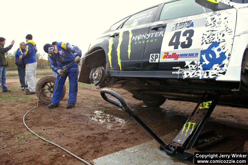 The Ken Block / Alex Gelsomino Subaru WRX STi is sprayed clean after the practice stage. (2)