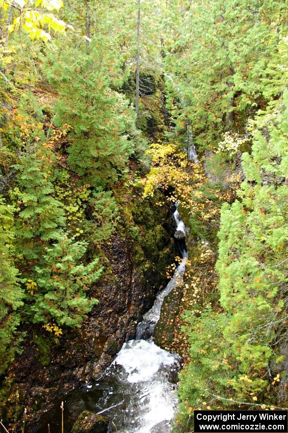 Manganese Falls just off the road near the flying finish of the Burma stage. (1)