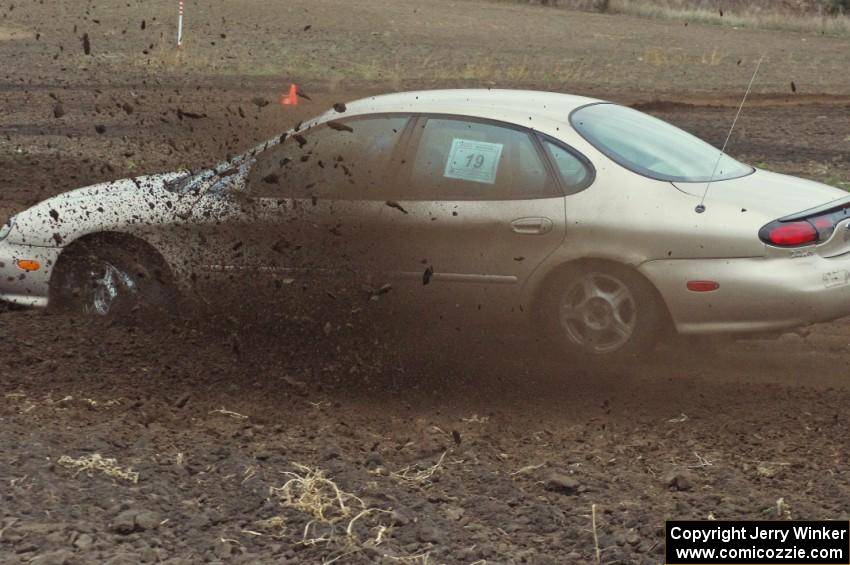 Dustin Nevonen's SF Ford Taurus