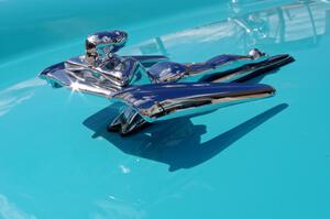 Nash Metropolitan hood ornament