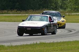 Randy Van de Loo's ITS Porsche 944 and Jerry Wannarka's Touring 3 Honda S2000