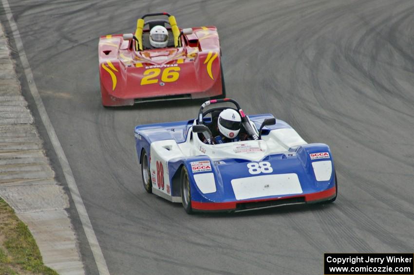 Dave Schaal battles Dale Nelson during the Spec Racer Ford race.