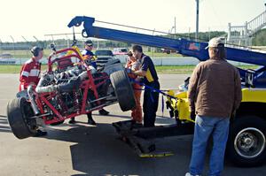 Pat Goolsbey's Spec Racer Ford comes in on the hook