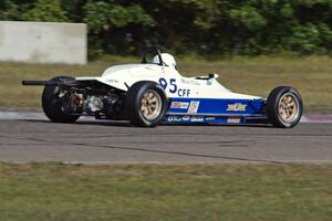 Mark Dillon's Crossle 45F Formula Ford