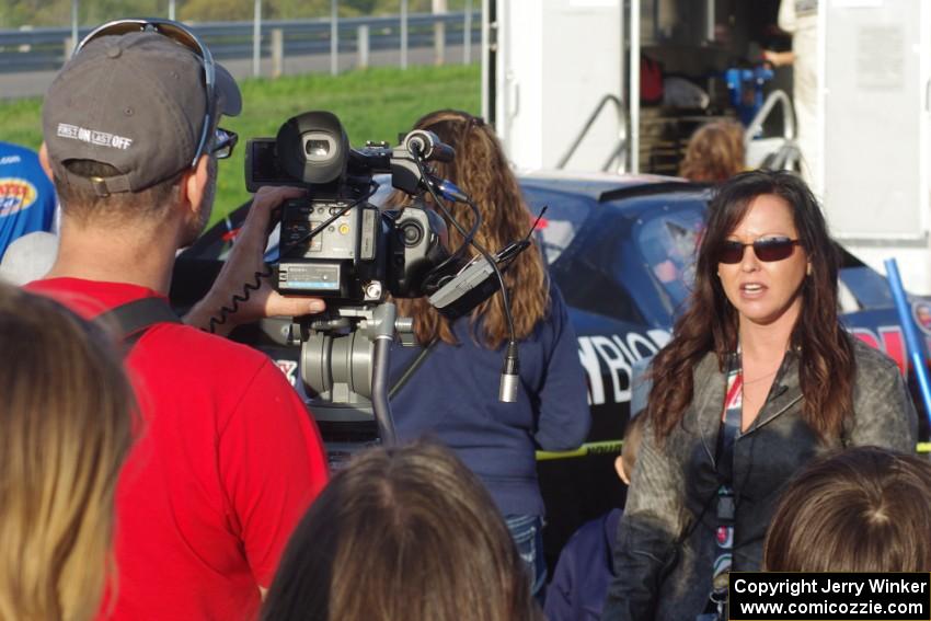 Kristi Copham does a quick post-race report after the awards ceremony.