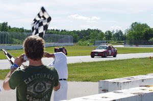 Flying Circus BMW E36 takes the win.