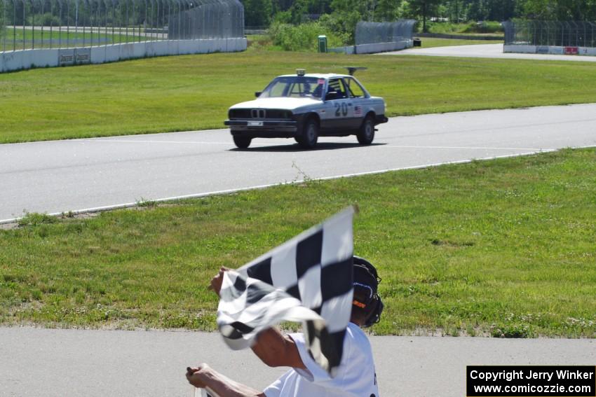 North Star Chump Car - NSCC BMW 318i takes the checkered flag.