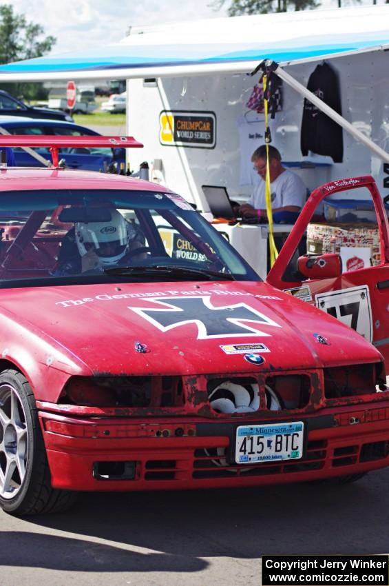 Flying Circus BMW E36 takes the win