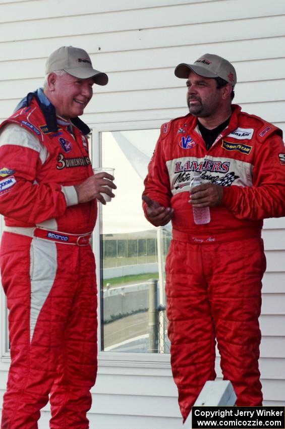 Runner-up Doug Peterson and race winner Tony Ave converse before the awards ceremony.