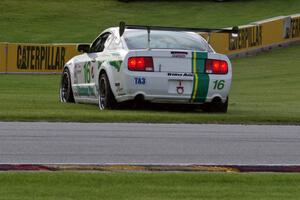 Rob Bodle's Ford Mustang spins at turn 14