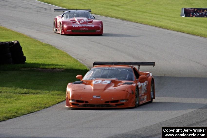 David Fershtand's Chevy Corvette ahead of Kyle Kelley's Chevy Corvette