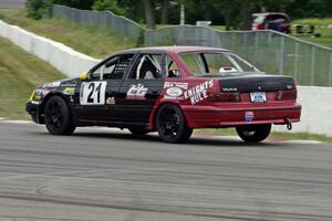 URA Tool Motorsports Ford Taurus SHO