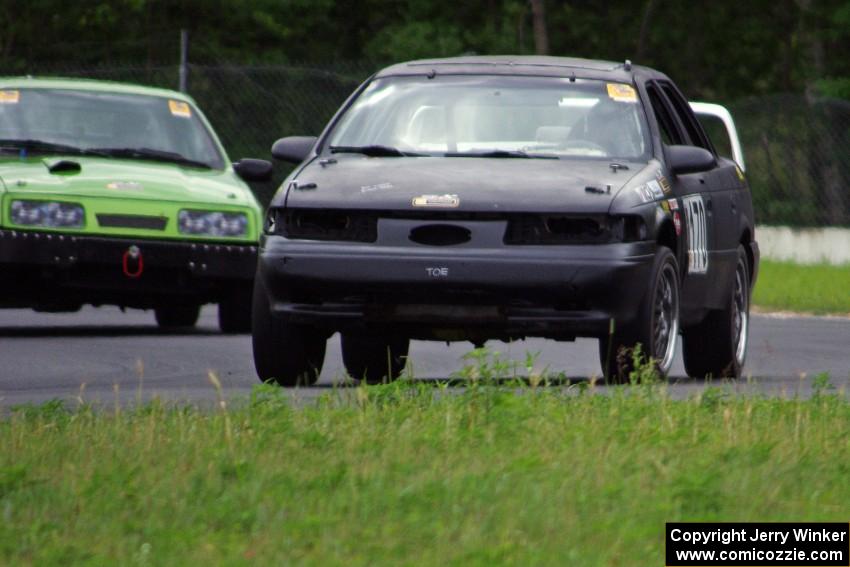 Wheels Off Racing Ford Taurus SHO and Flying Dutchmen Merkur XR4Ti