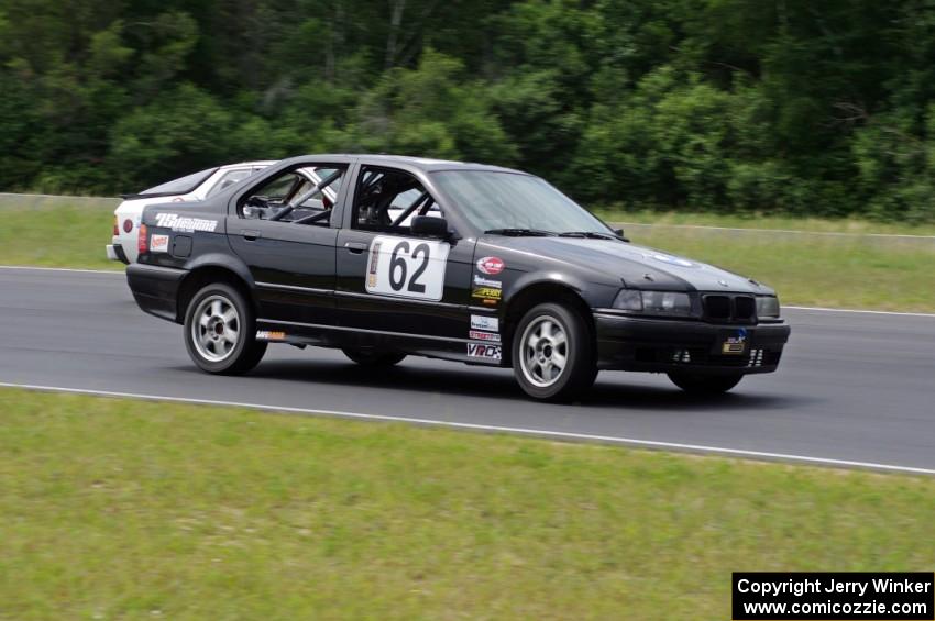 Team Shake and Bake BMW 328i passes the Team Fugu Porsche 924