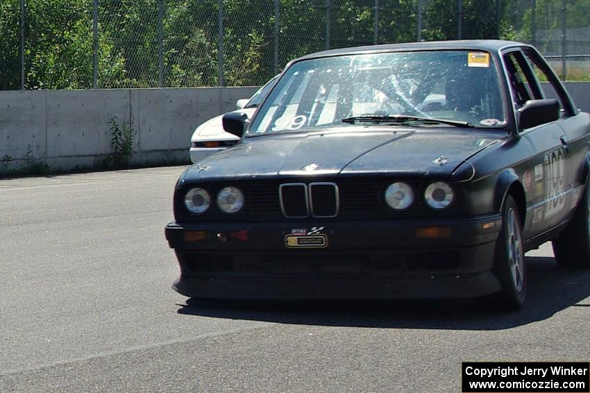 Cheap Shot Racing BMW 325is and WrongGear Toyota Supra