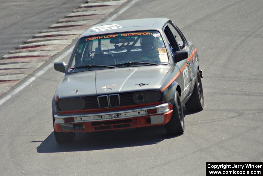 North Loop Motorsports 2 BMW 325