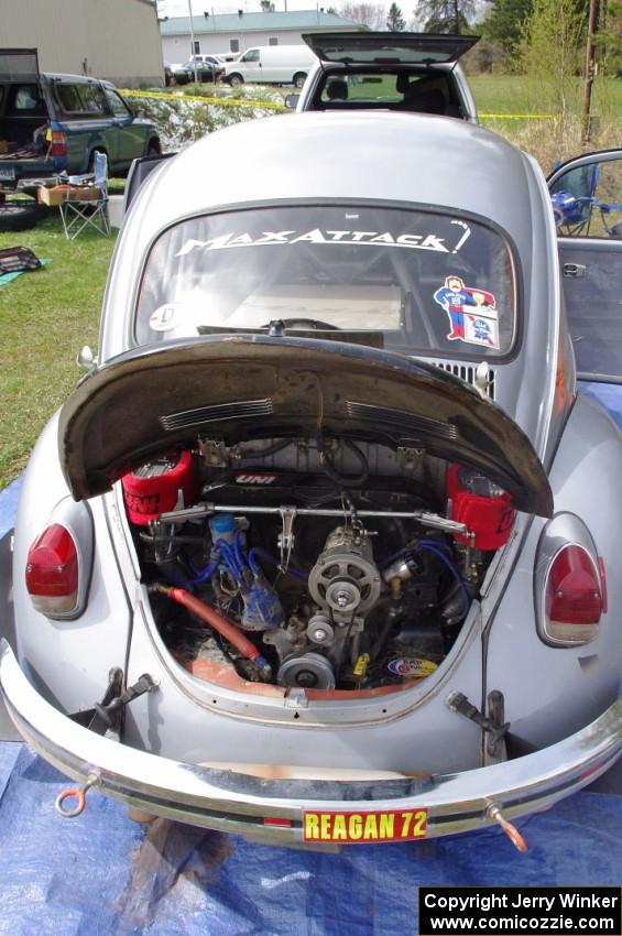 The Mark Huebbe / John Huebbe VW Beetle before the start of the event.