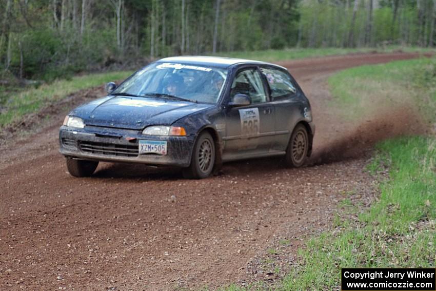 Silas Himes / Matt Himes set up for a sweeper on stage four in their Honda Civic.