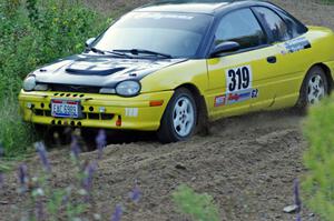 Chris Greenhouse / Chris Gordon in their Plymouth Neon on SS1