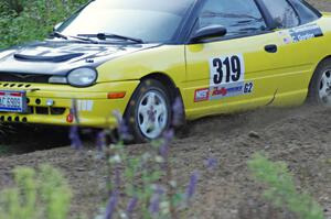 Chris Greenhouse / Chris Gordon in their Plymouth Neon on SS1