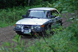 Curt Faigle / Rob Wright in their SAAB 900 Turbo on SS1