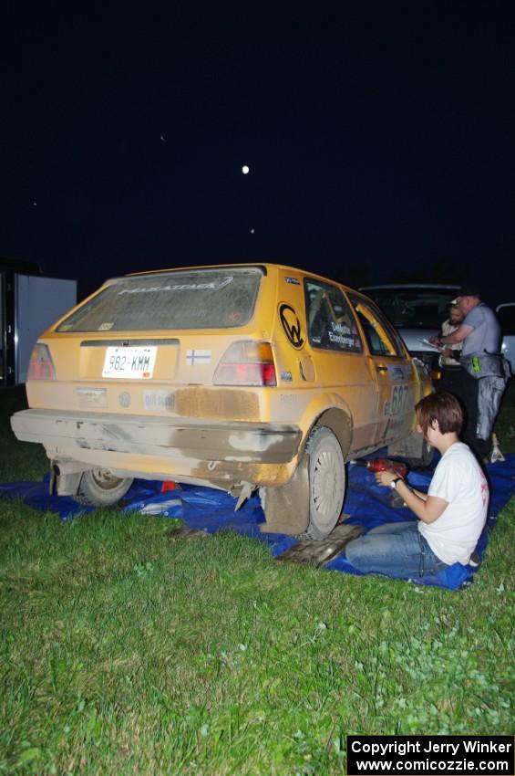 Chad Eixenberger / Kim DeMotte VW GTI at Friday's service.