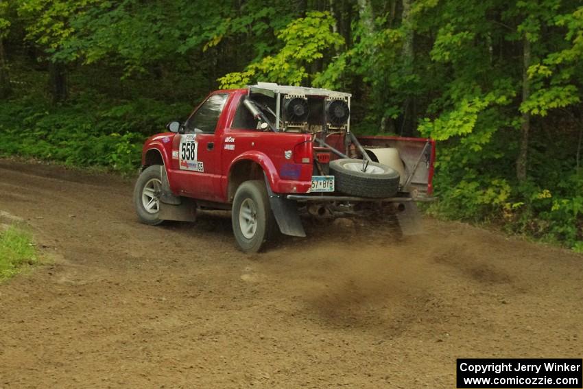 Jim Cox / Dan Drury in their Chevy S-10 on SS9